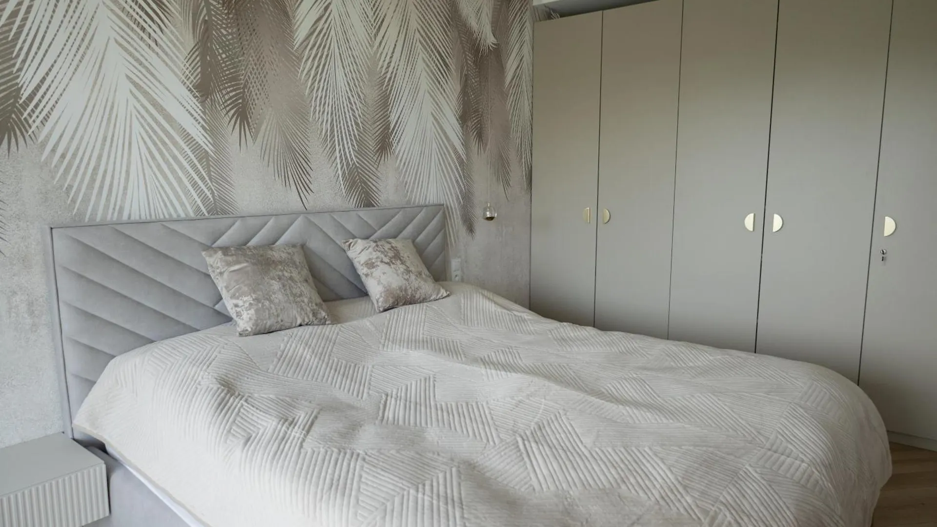 Apartament Zlote Piorko Kolobrzeg Apartment
