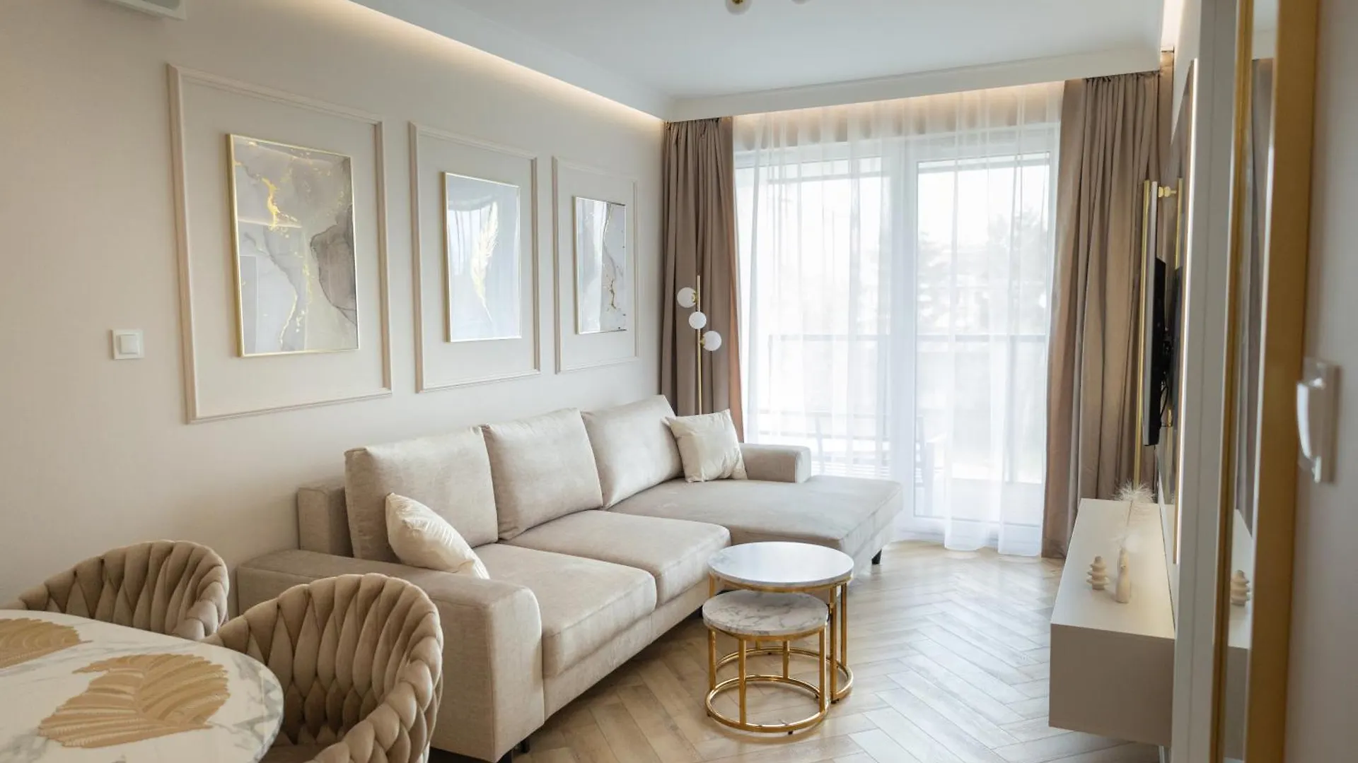 Apartament Zlote Piorko Kolobrzeg